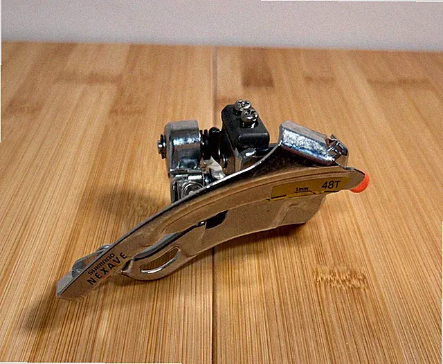 Shimano Nexave Triple Front Derailleur FD-T401 31.8mm Clamp 66-69°